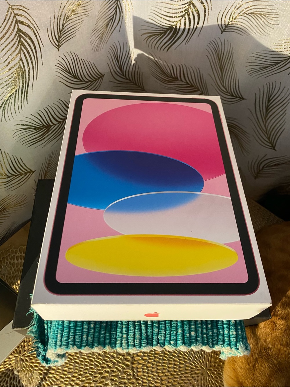 JUST a box : D Apple iPad (Pink) - Tablet BOX only.
